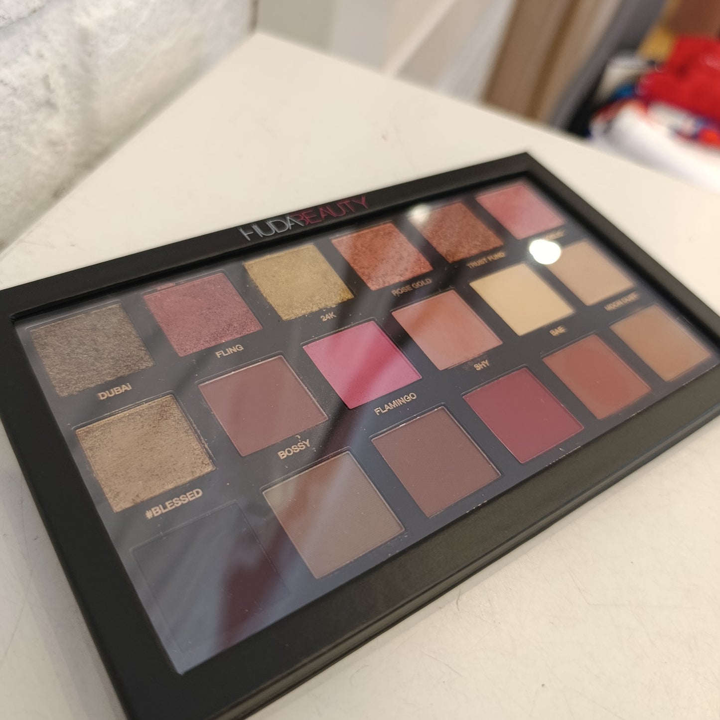 Palette huda beauty textured Shadows palette rose Gold edition