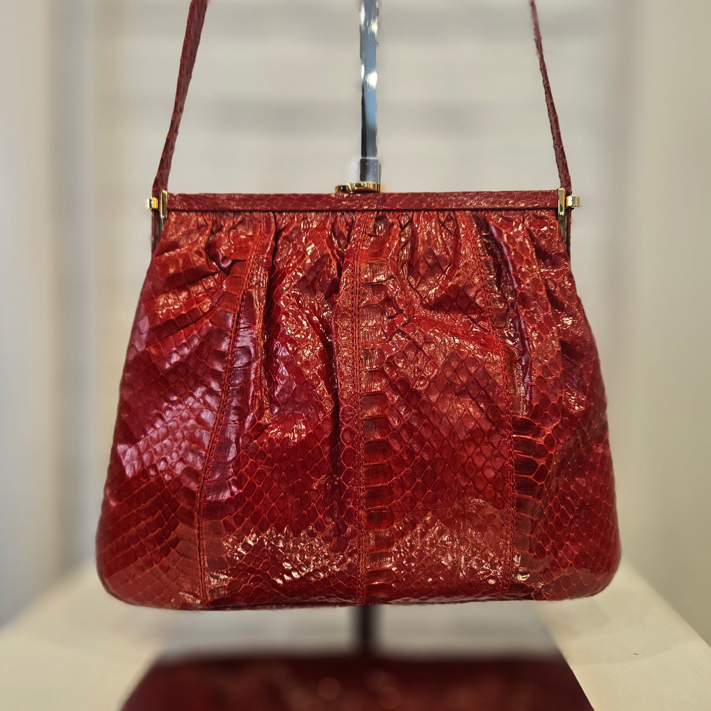 Tracollina vintage Ferragamo