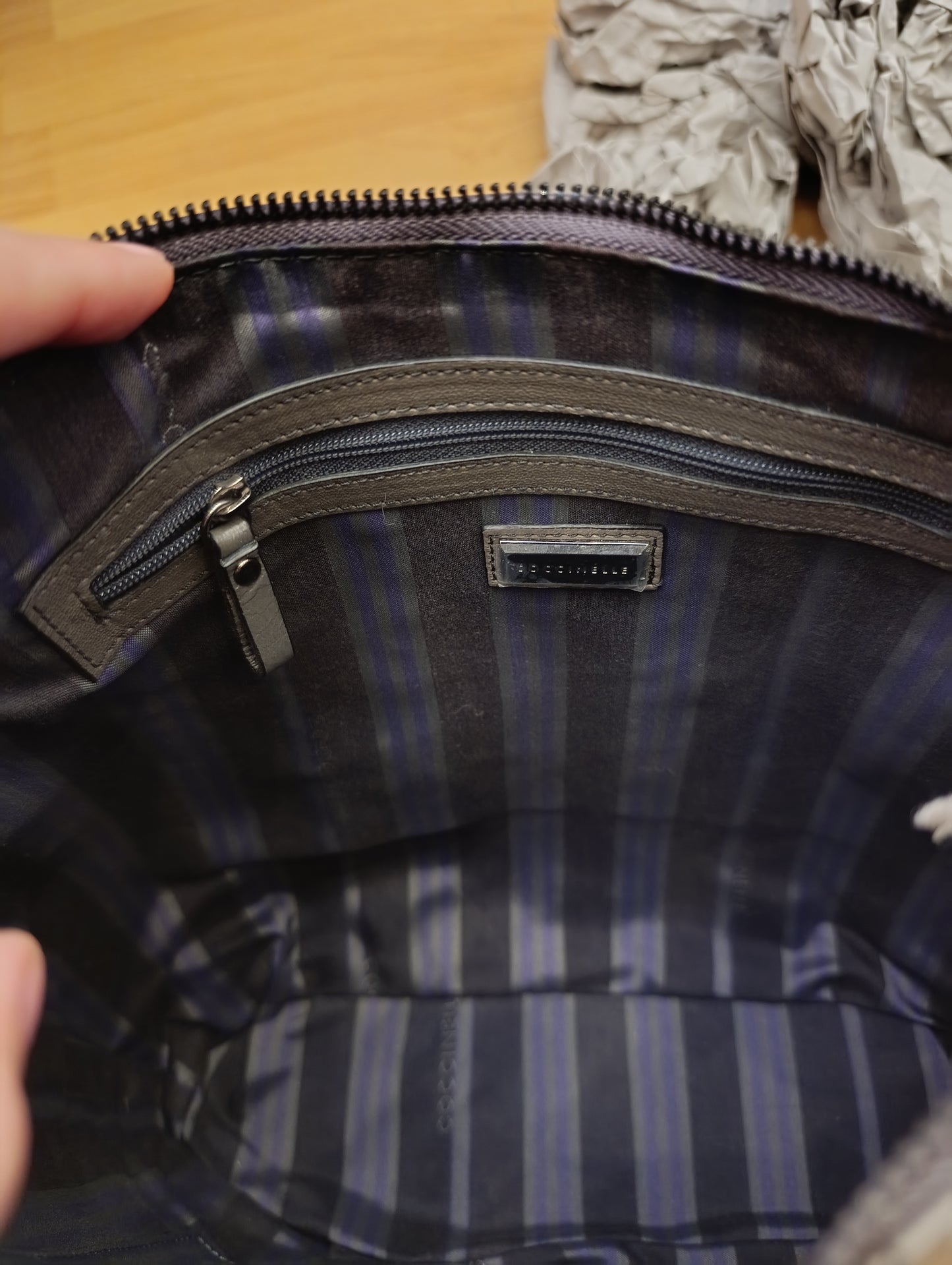 Borsa coccinelle in pelle mai utilizzata