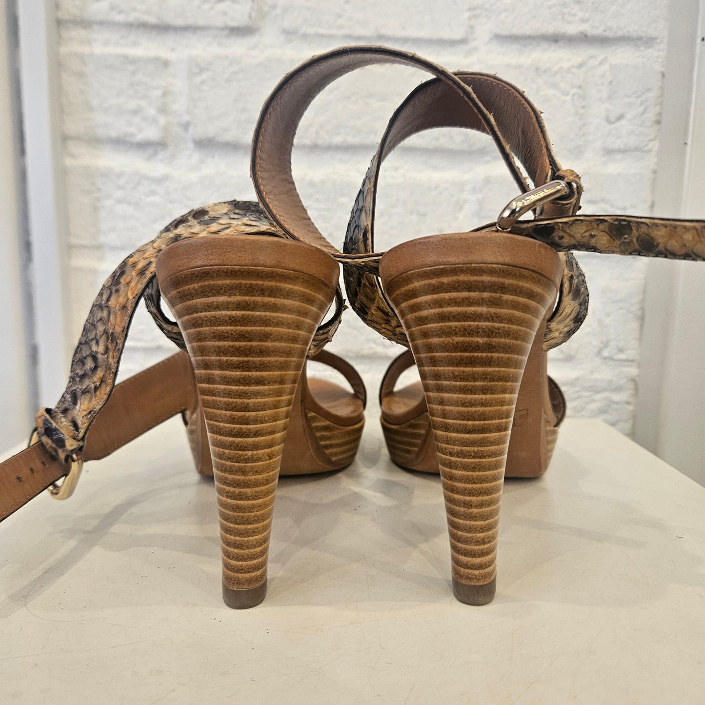 Décolleté Fratelli Rossetti n39
