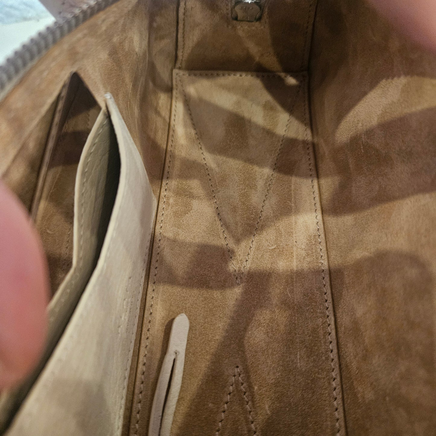 Le Teckel Alaïa (mis 27)