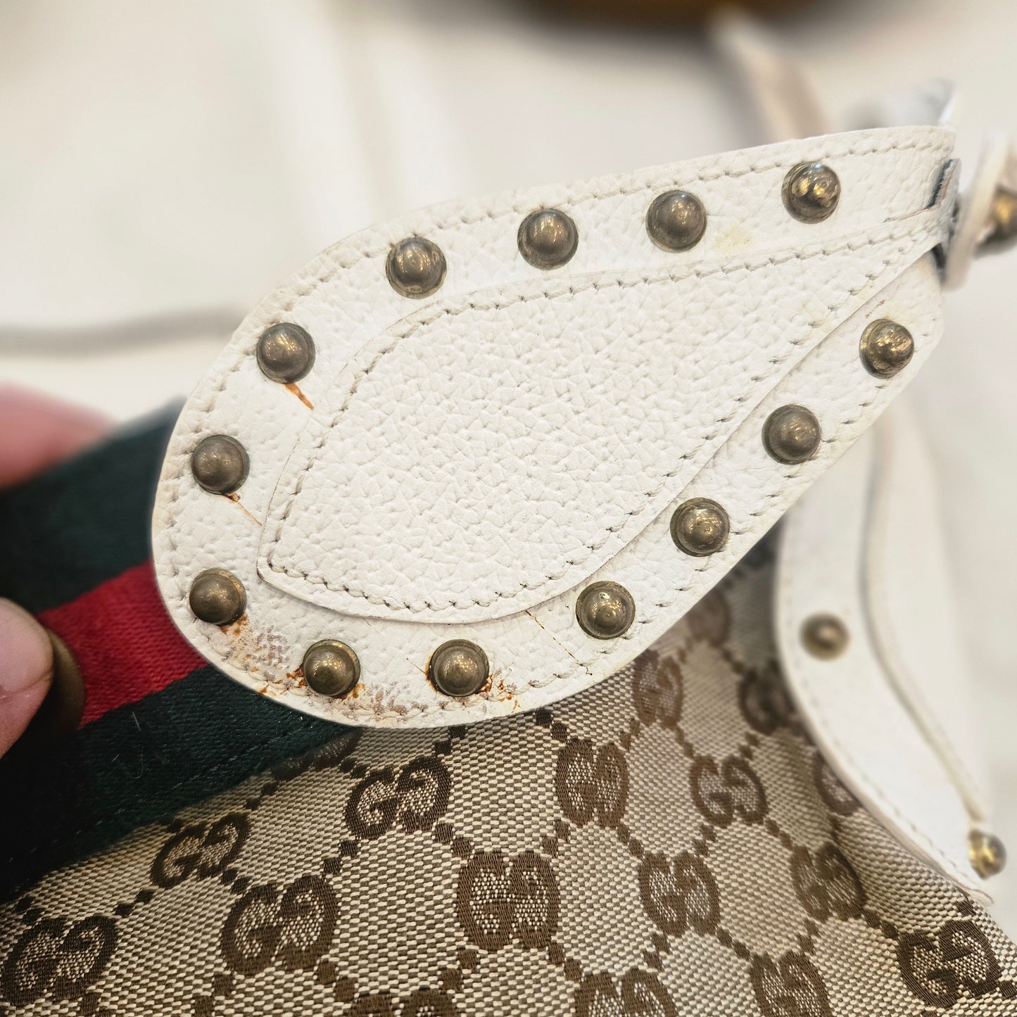 Borsa Gucci borchiata