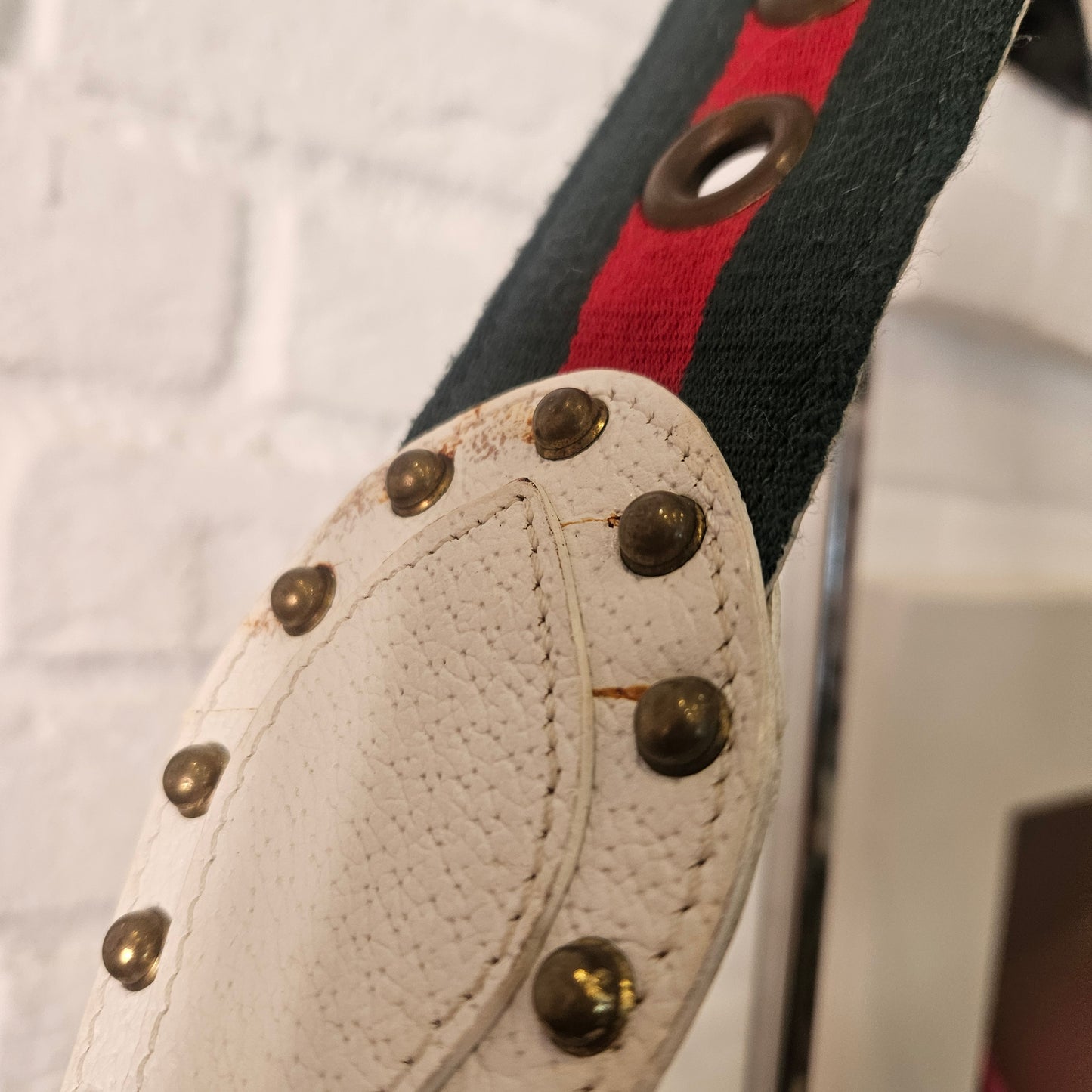 Borsa Gucci borchiata