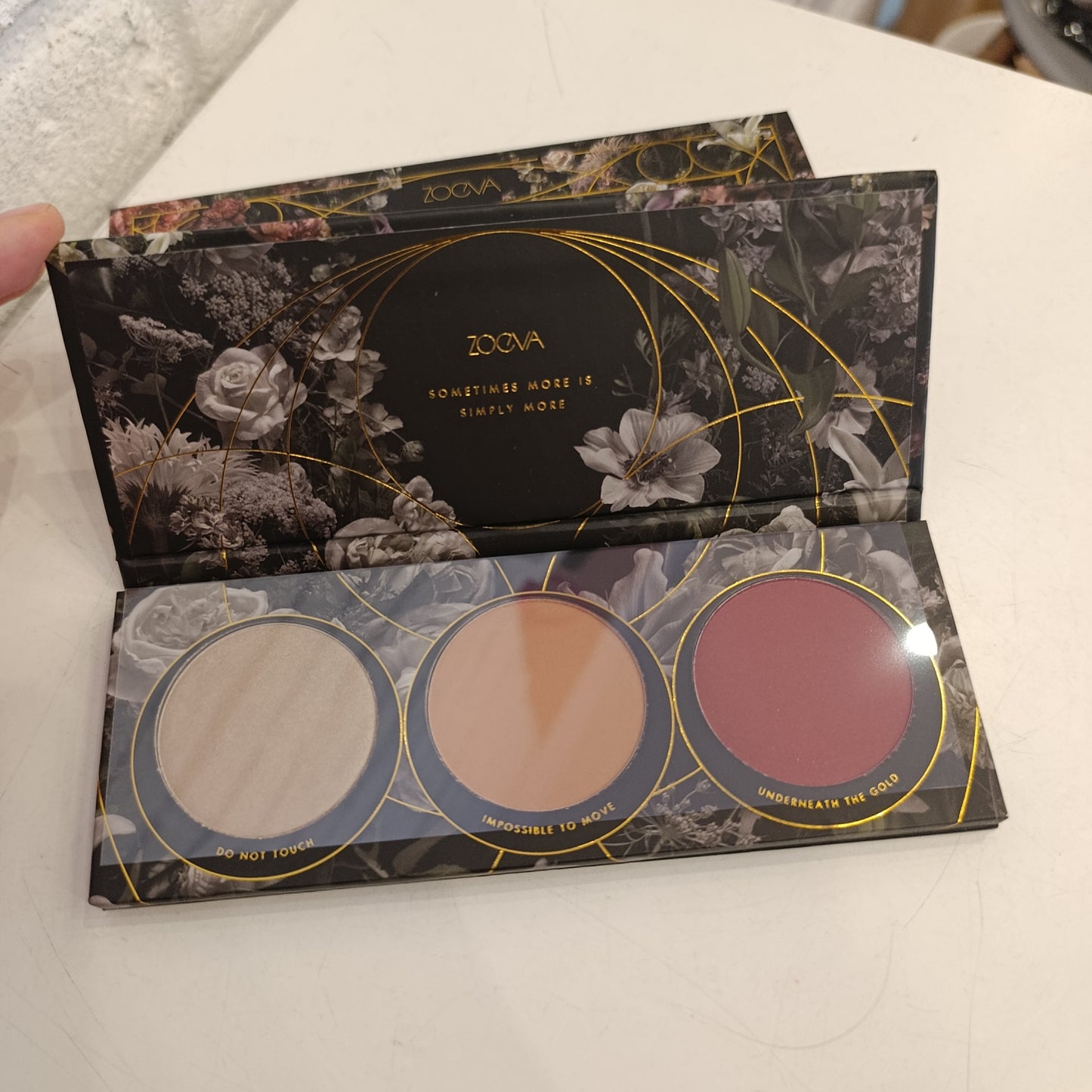 Palette zoeva opulence