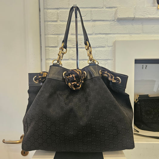 Borsa Gucci a secchiello