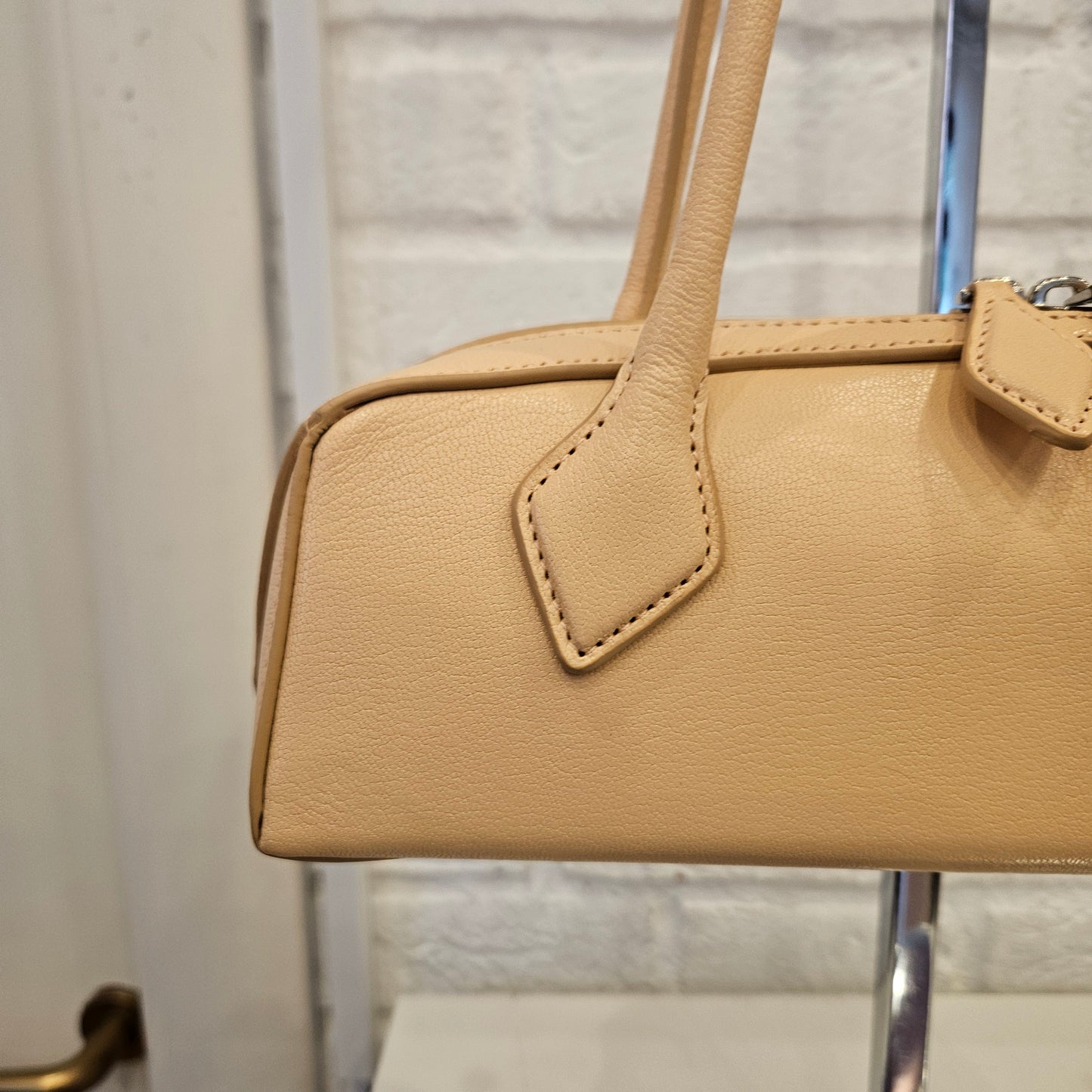 Le Teckel Alaïa