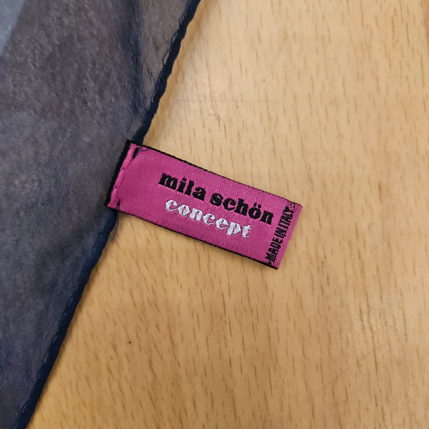 Maxi Foulard Mila Schön