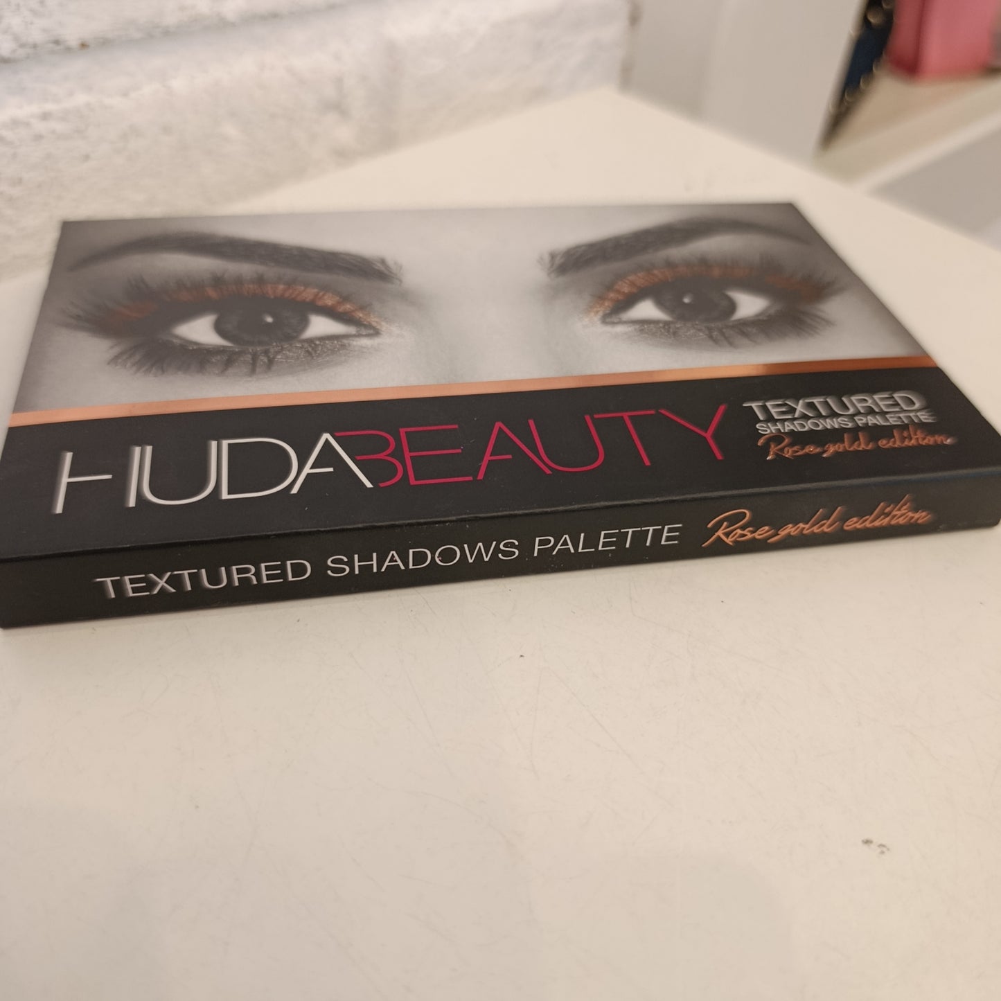 Palette huda beauty textured Shadows palette rose Gold edition
