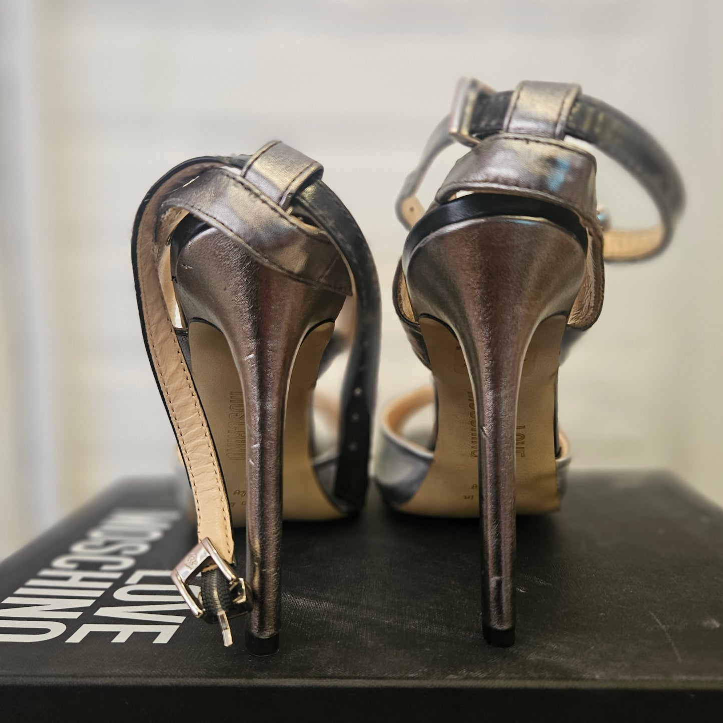 Décolleté love Moschino n40