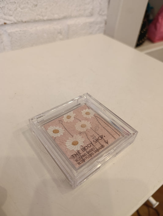 The body shop blushing daisy
