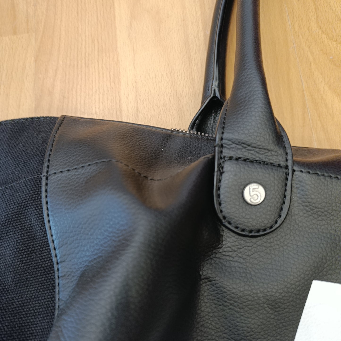 Borsa 5 preview nera