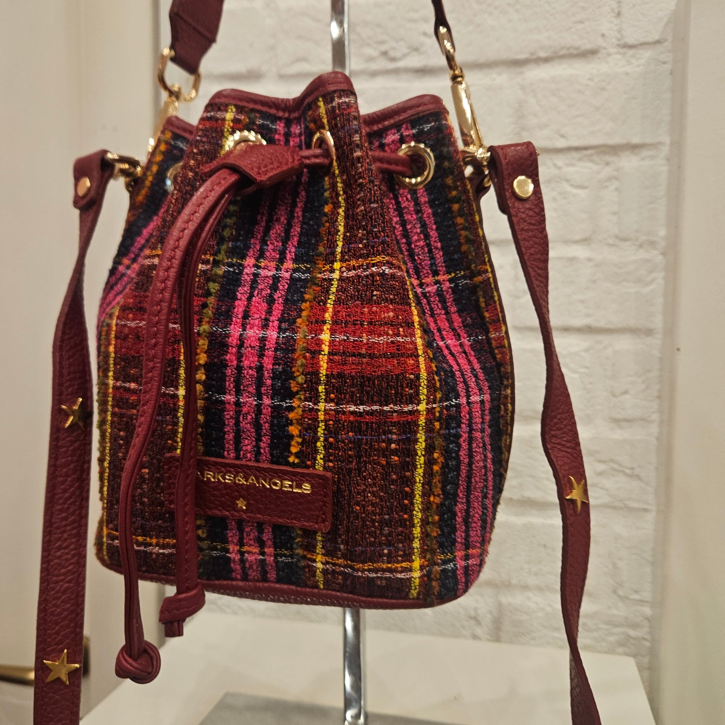 Secchiello Marks & Angels