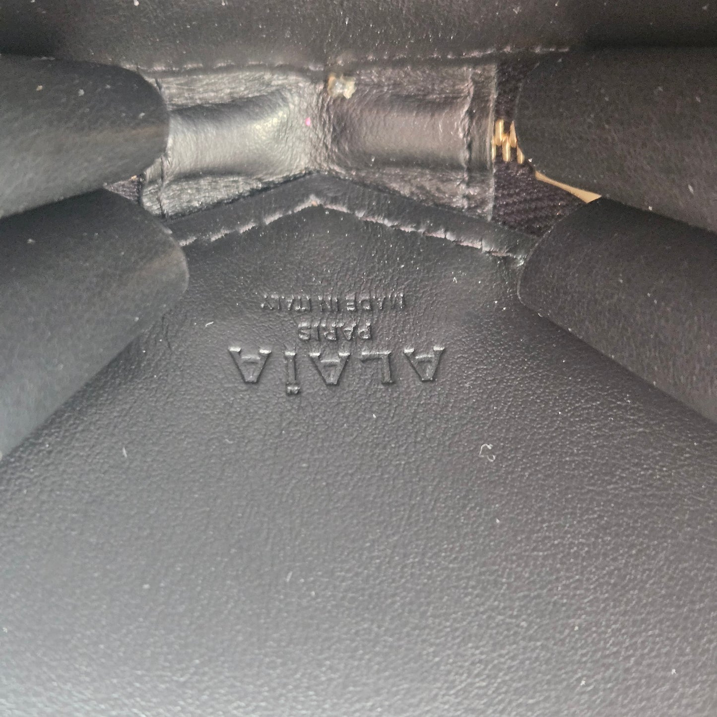 Le Coeur Alaïa in cavallino