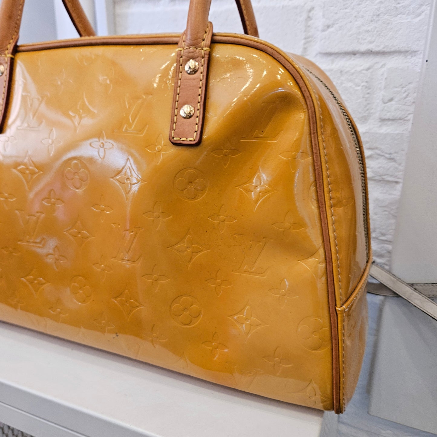Louis Vuitton Tompkins Square (2002)