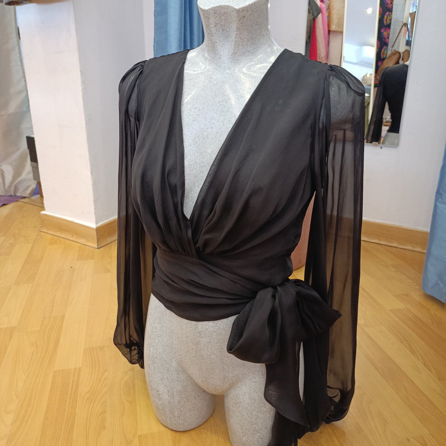 Blusa Elisabetta Franchi nuova con cartellino tg 38 in seta