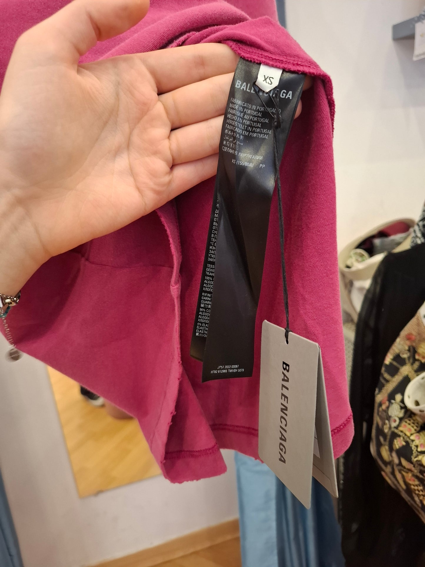 T-shirt Balenciaga tg xs nuova con cartellino unisex