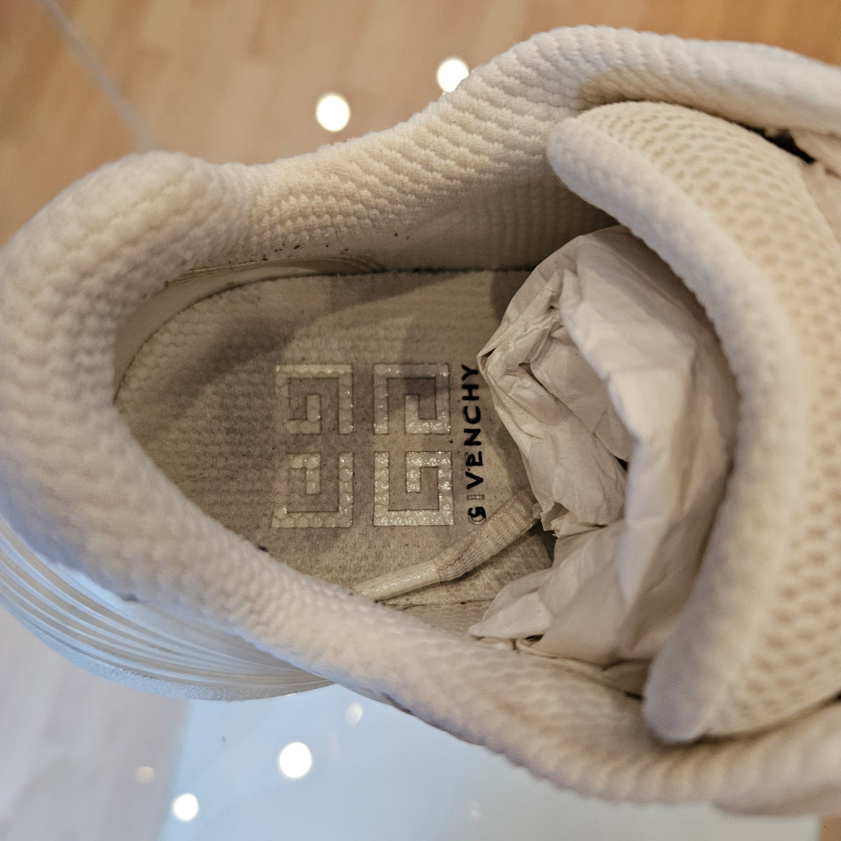 TK-MX Runner  Givenchy n37
