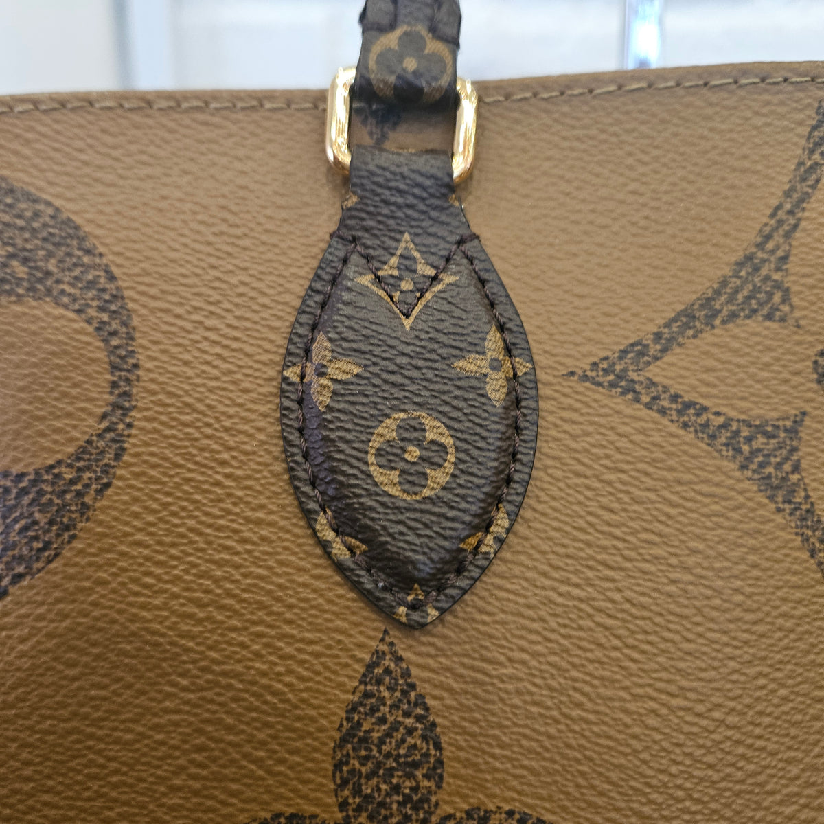 Louis Vuitton OnTheGo GM