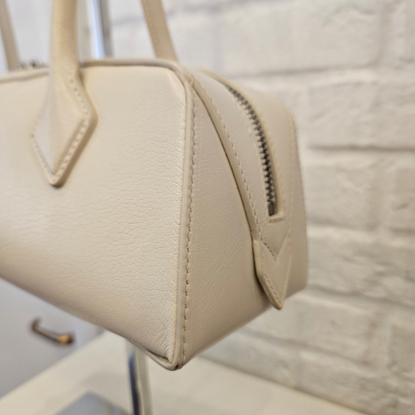 Alaïa Le Teckel bianco avorio