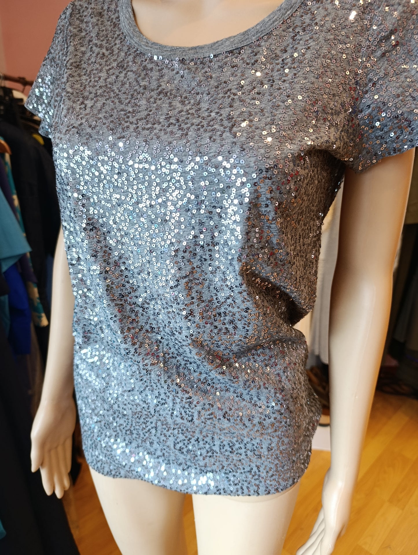 T-shirt DKNY tg M paillettes