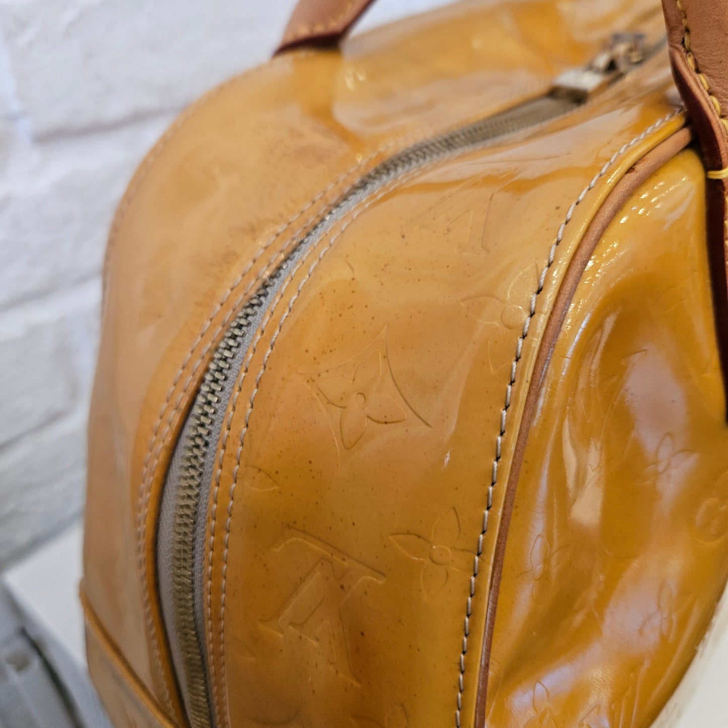 Louis Vuitton Tompkins Square (2002)