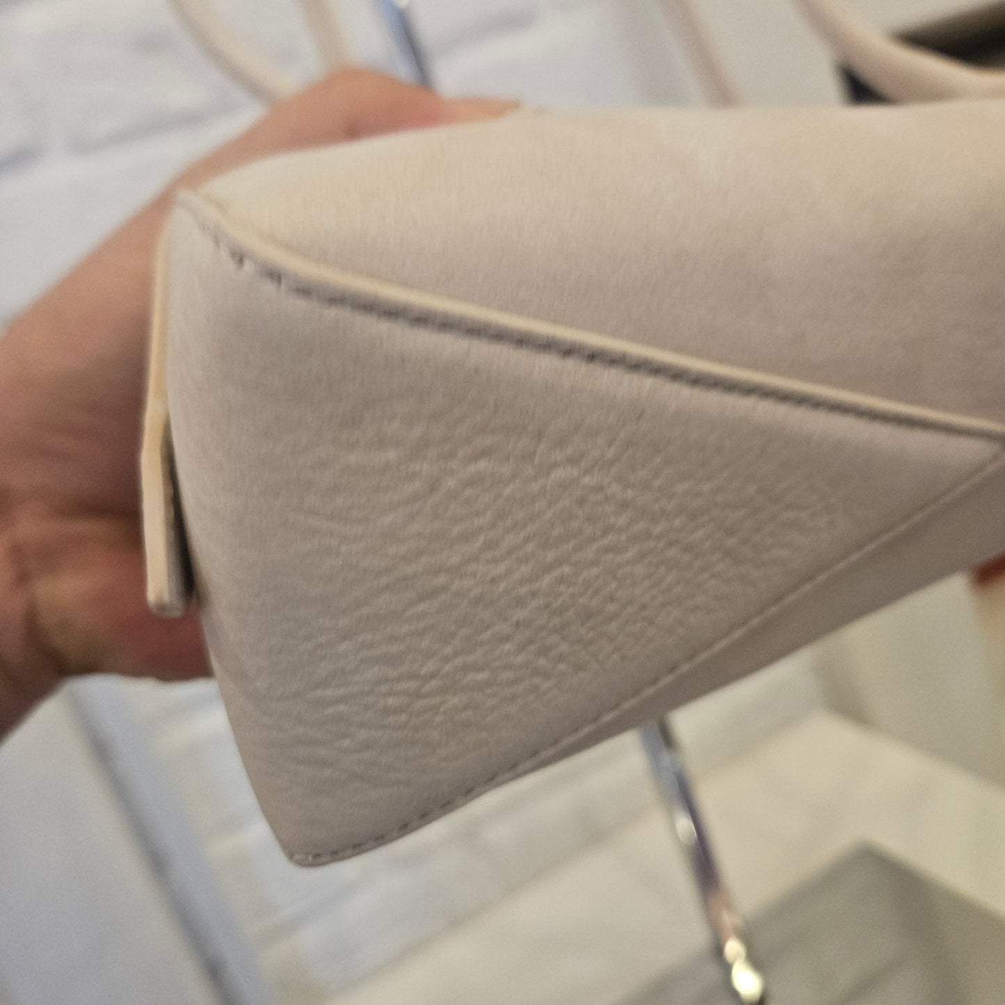 Le Teckel Alaïa (mis 27)