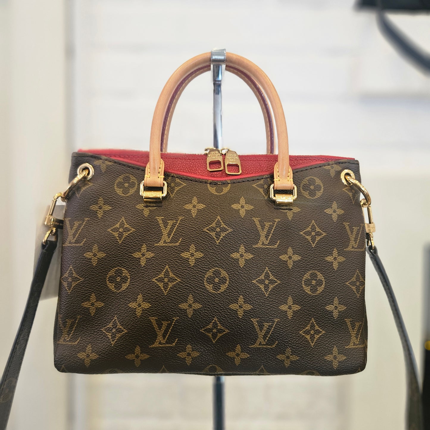 Pallas Tote Louis Vuitton