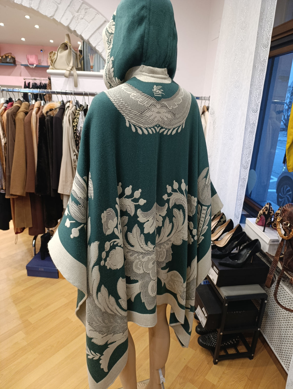 Cappa Etro colorazione verde nuova con cartellino