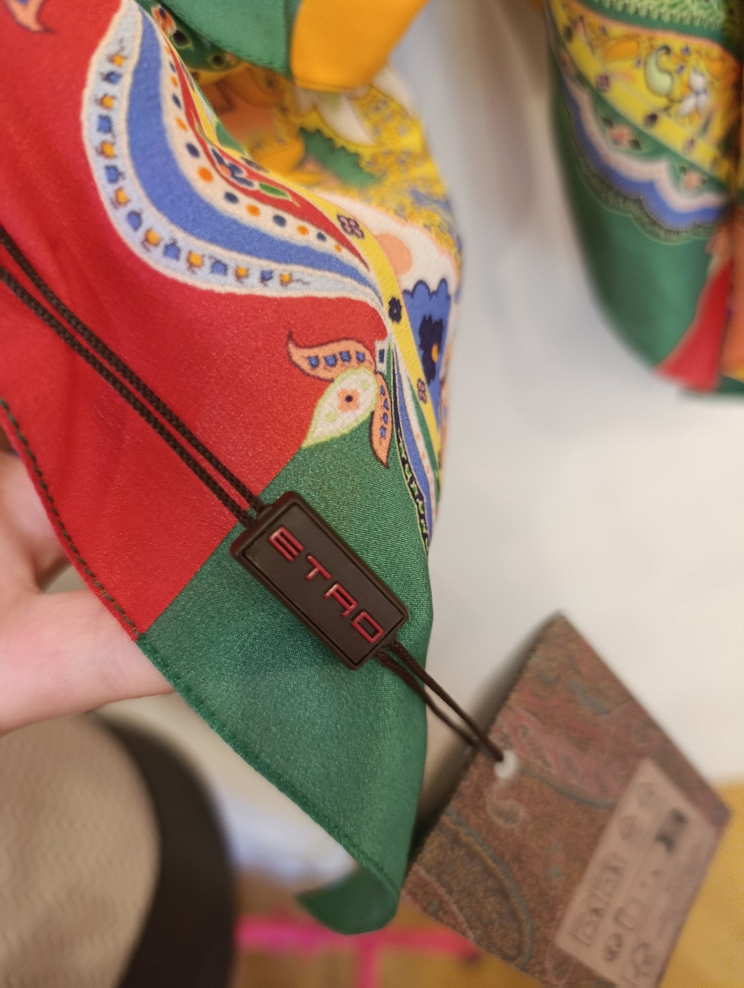 Mantella etro in pura seta nuova con cartellino