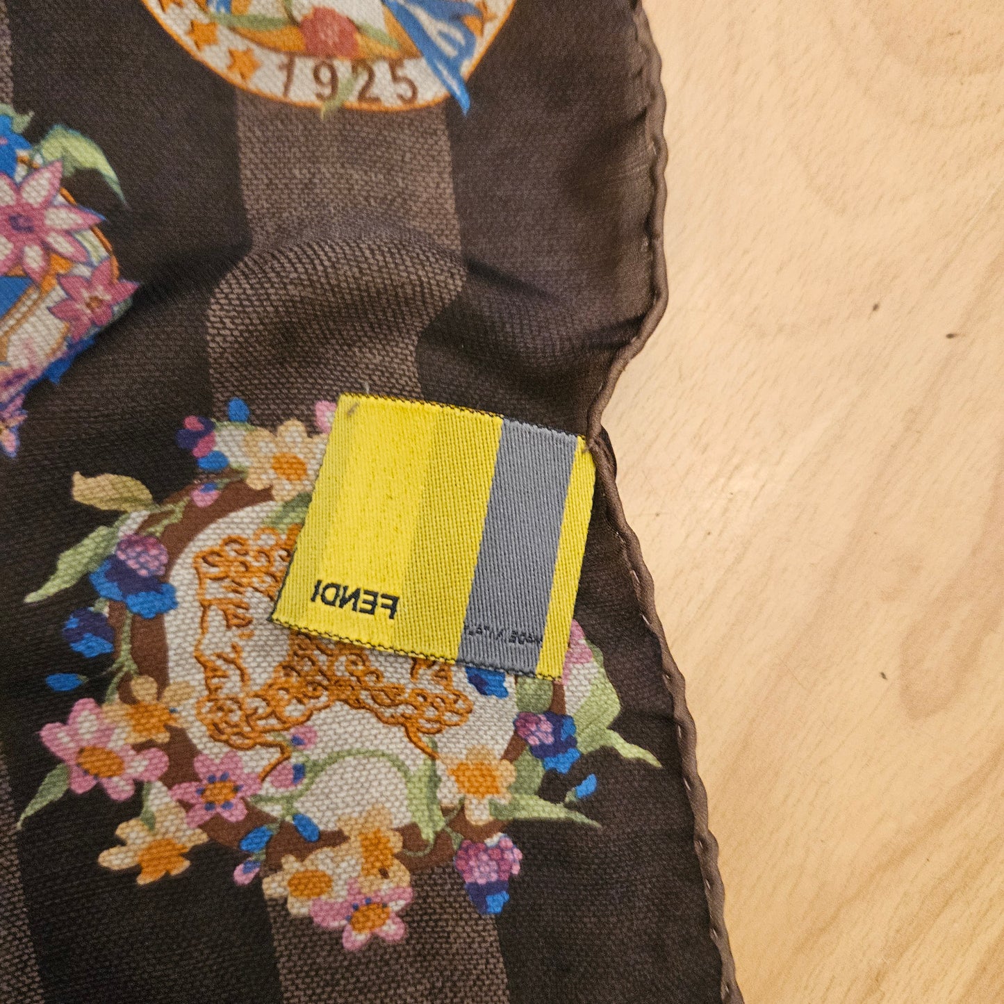 Strangolino vintage Fendi