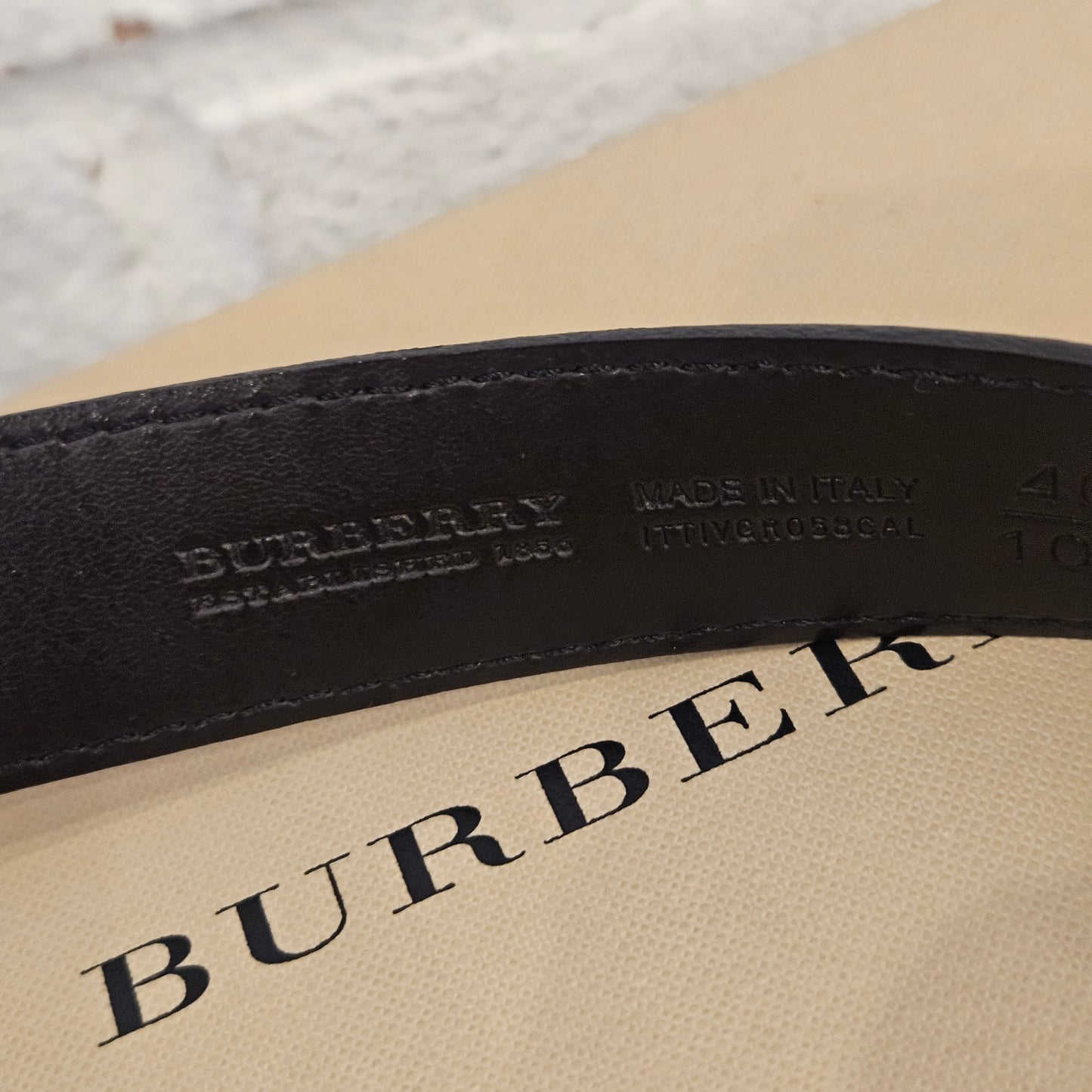 Cintura Burberry tg 75