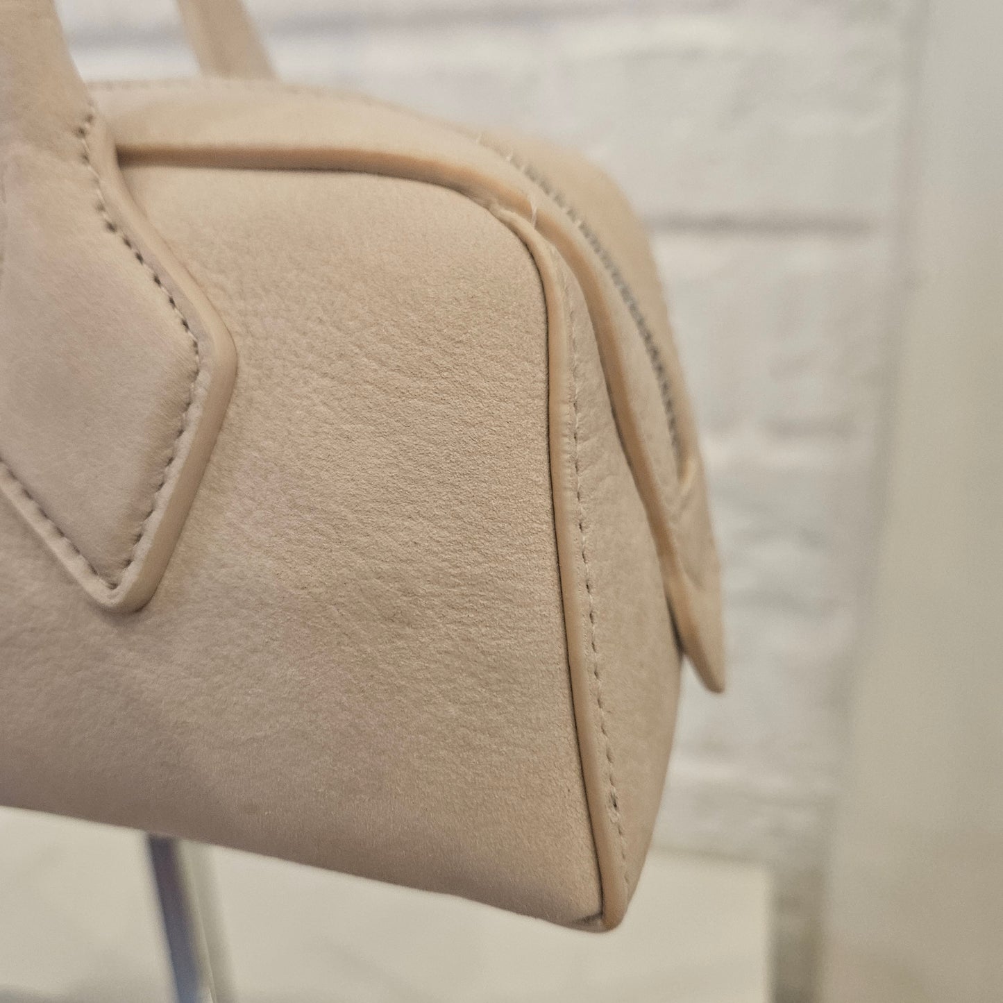 Le Teckel Alaïa (mis 27)