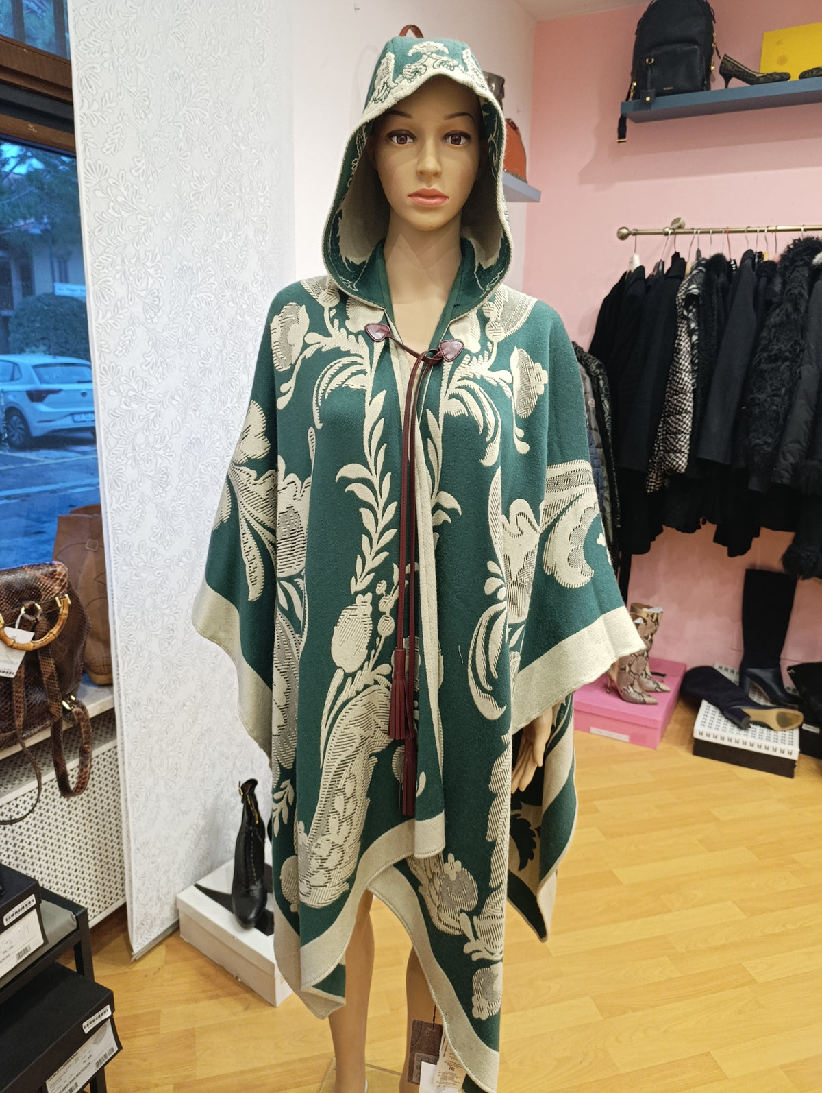 Cappa Etro colorazione verde nuova con cartellino