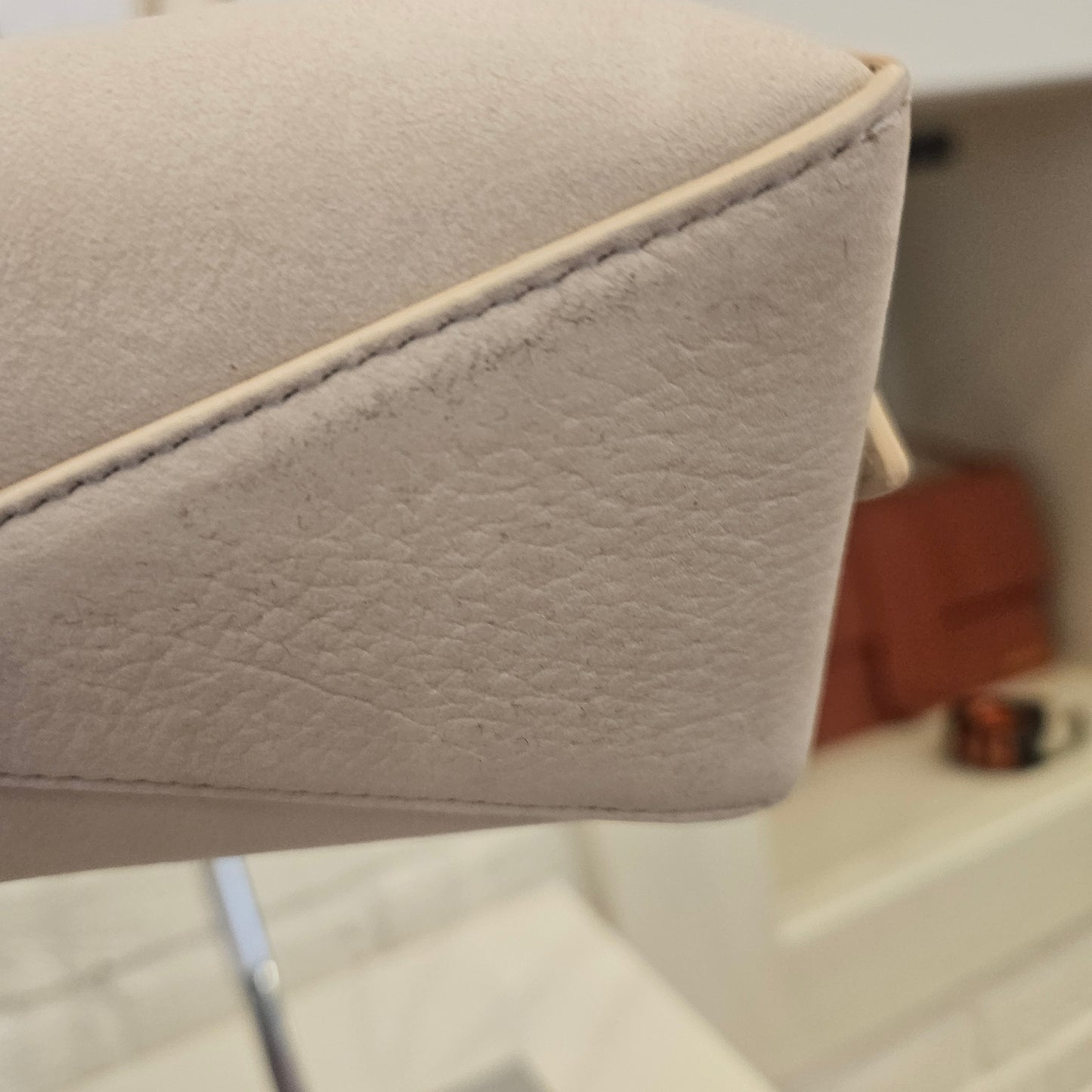 Le Teckel Alaïa (mis 27)