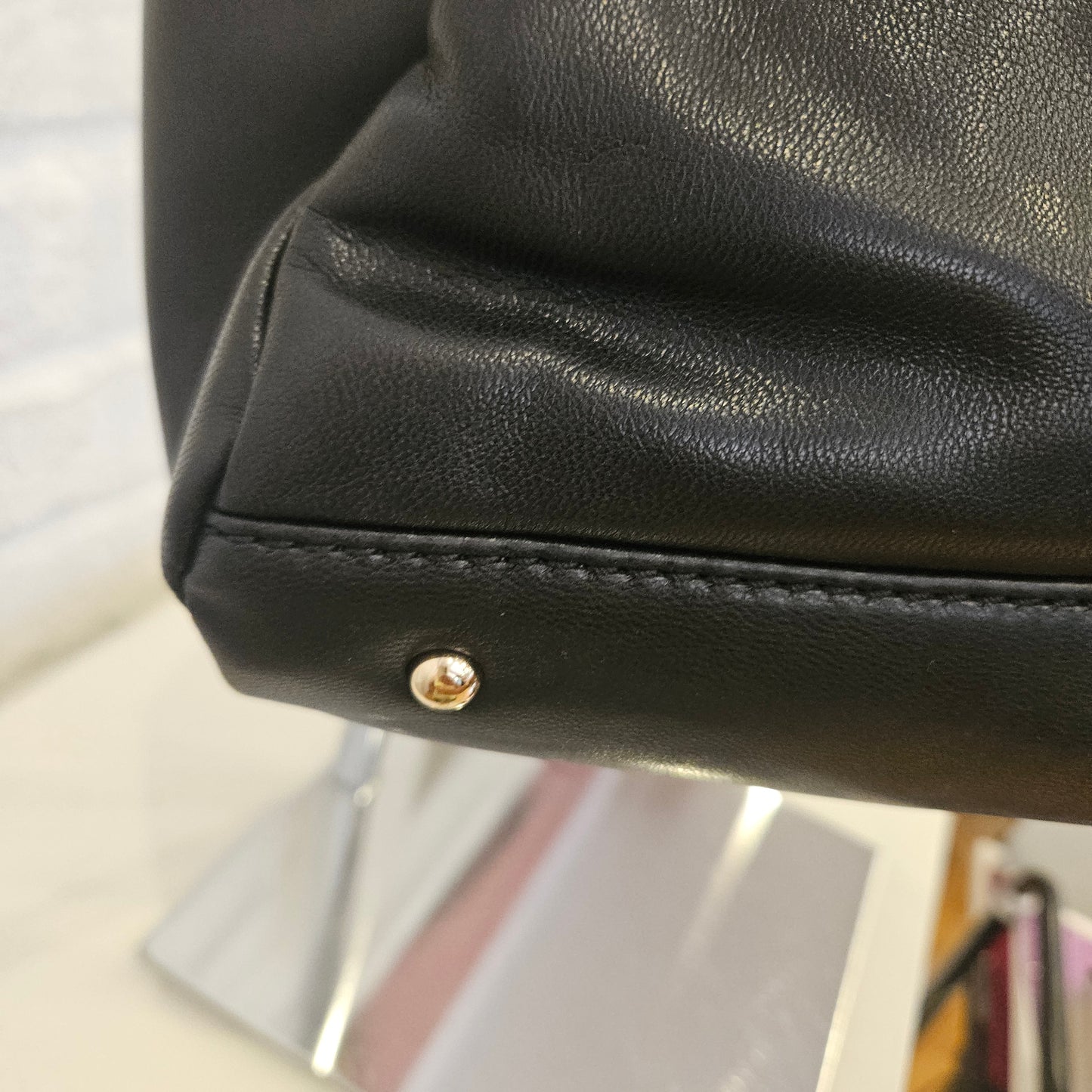 Borsa morbida Guess