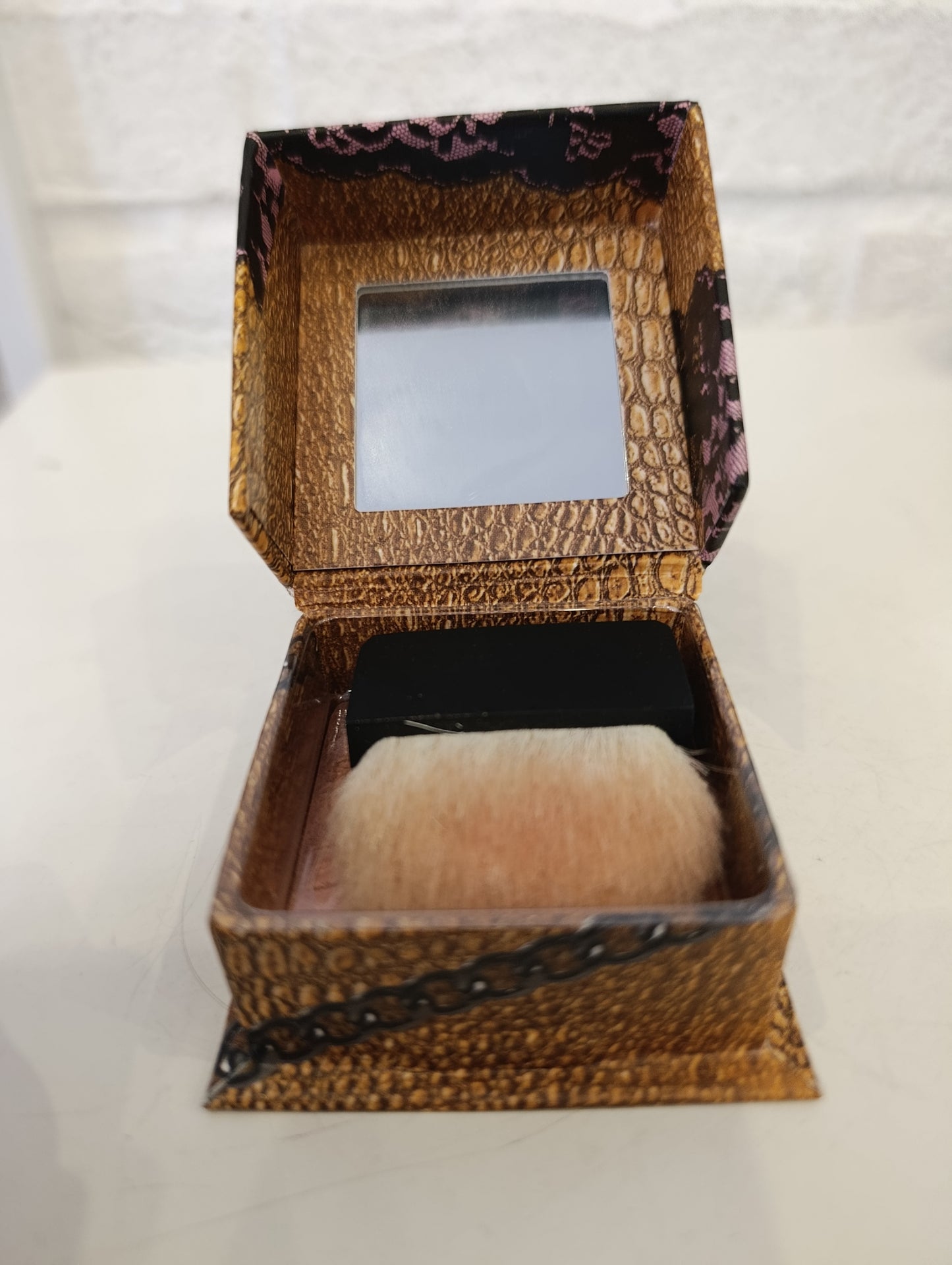 Blush benefit rockateur