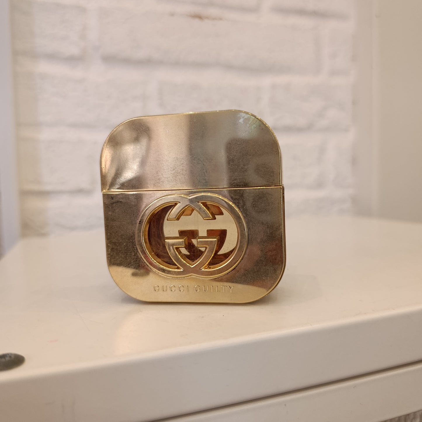 Profumo Gucci guilty