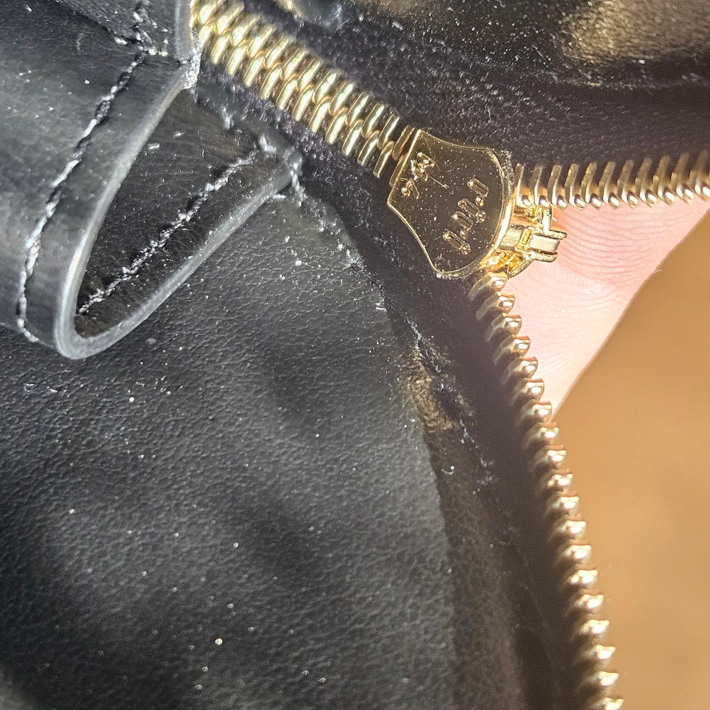 Le Coeur Alaïa in cavallino