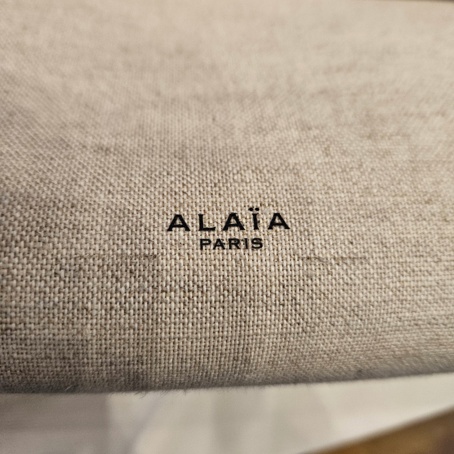 Le Teckel Alaïa